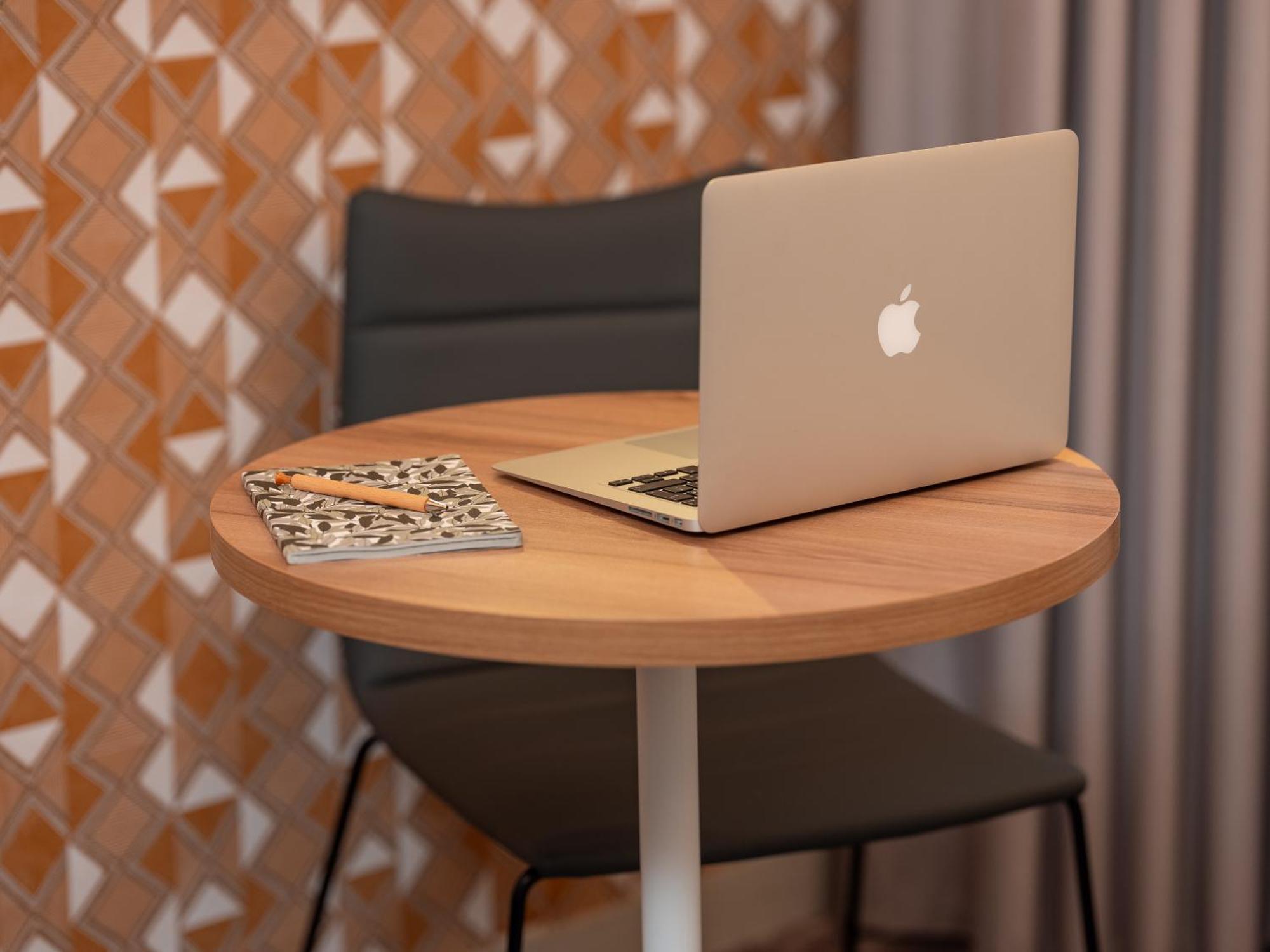 Ibis Paris Gare Montparnasse Catalogne Otel Dış mekan fotoğraf